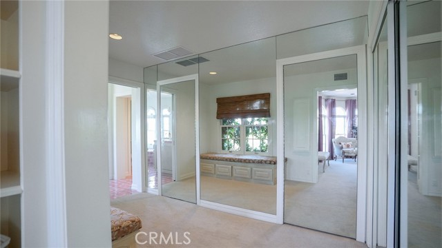 Detail Gallery Image 44 of 74 For 4548 Ellenboro, Woodland Hills,  CA 91364 - 4 Beds | 4/1 Baths