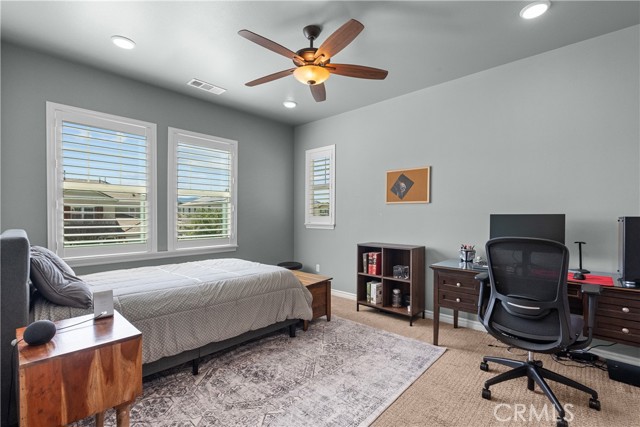 Detail Gallery Image 52 of 71 For 22385 Copper Mountain Ct, Saugus,  CA 91350 - 5 Beds | 5 Baths