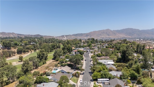 Detail Gallery Image 39 of 41 For 12142 Gerald Ave, Granada Hills,  CA 91344 - 4 Beds | 3 Baths