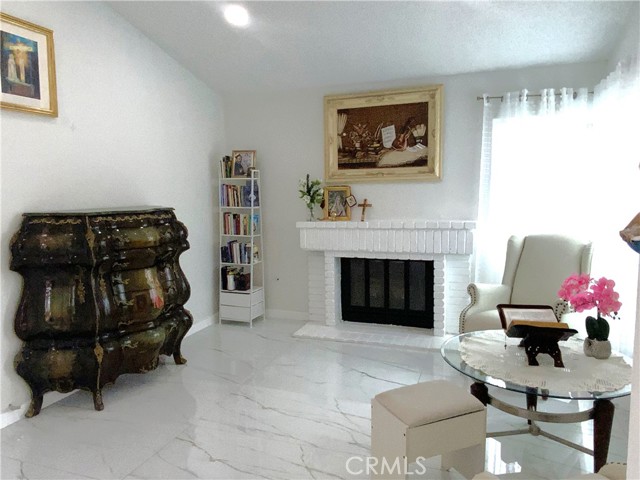 3729 Saratoga Street, Pico Rivera CA: https://media.crmls.org/medias/3f7273c5-3386-4feb-9a5e-959856cb987f.jpg