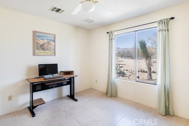 Detail Gallery Image 36 of 75 For 6425 Indian Cove Rd, Twentynine Palms,  CA 92277 - 4 Beds | 3 Baths