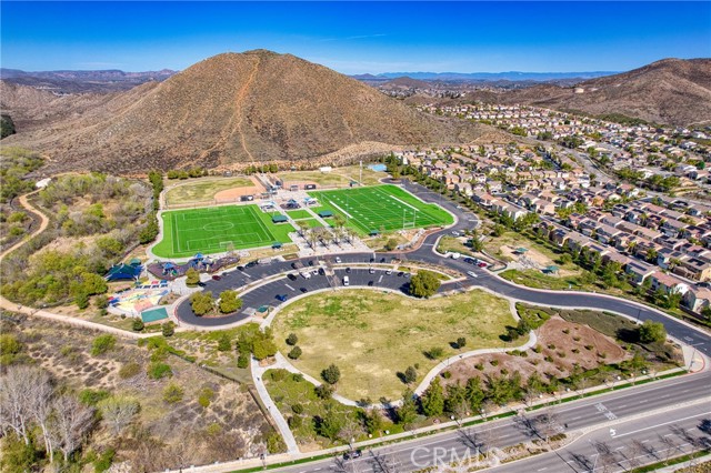 35424 Saddle Hill Road, Lake Elsinore CA: https://media.crmls.org/medias/3f72f300-d123-40fa-bb5f-f0aa462ef873.jpg