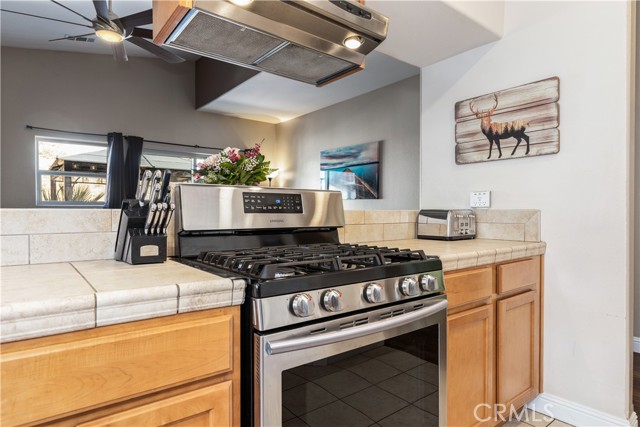 2265 Holly Drive, Paso Robles CA: https://media.crmls.org/medias/3f7327e7-7afc-47ef-940e-7c5c3ac88cd8.jpg