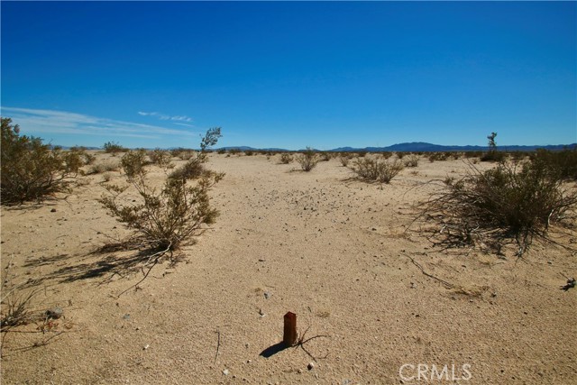 Detail Gallery Image 6 of 11 For 5 Topaz Ave, Twentynine Palms,  CA 92277 - – Beds | – Baths