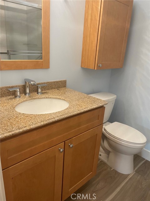 Detail Gallery Image 7 of 19 For 23930 Los Codona Ave #106,  Torrance,  CA 90505 - 2 Beds | 2 Baths