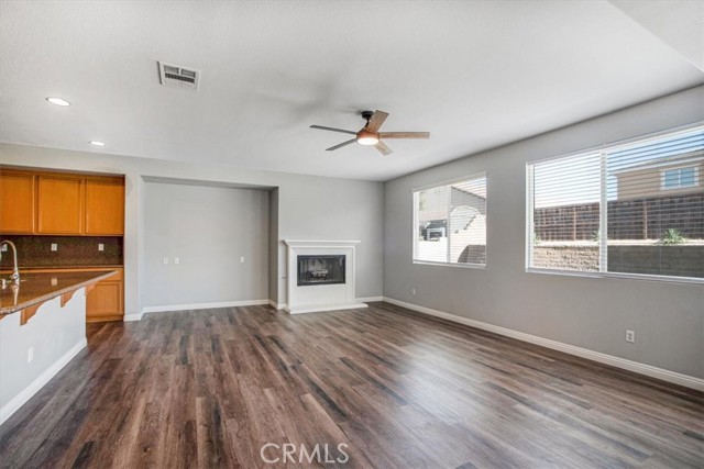 13167 Hollister Street, Hesperia CA: https://media.crmls.org/medias/3f73c6dd-c98e-48a9-a535-69320f9b4f68.jpg