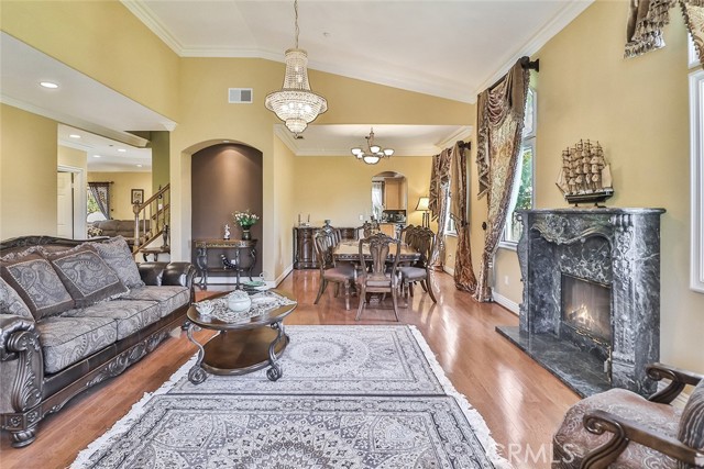 Detail Gallery Image 12 of 61 For 13910 Mountain View Pl, Sylmar,  CA 91342 - 5 Beds | 3 Baths