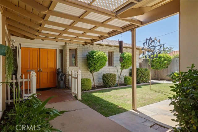 Detail Gallery Image 8 of 60 For 2924 Elm St, Bakersfield,  CA 93301 - 4 Beds | 2 Baths
