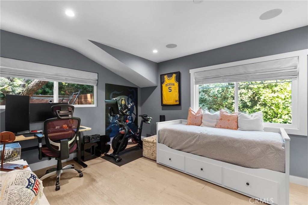 MLS #OC25159047 image #24