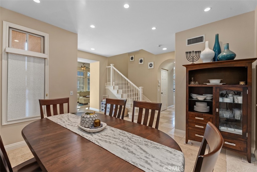 3f759846 3809 453b B652 1ea9c38eeb8d