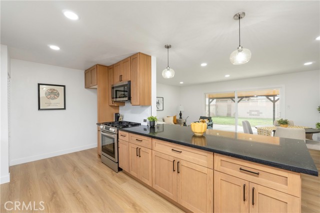 Detail Gallery Image 10 of 36 For 6840 Mount Waterman Dr, Buena Park,  CA 90620 - 4 Beds | 2 Baths