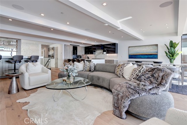 Detail Gallery Image 18 of 35 For 1208 the Strand #C,  Manhattan Beach,  CA 90266 - 3 Beds | 3 Baths