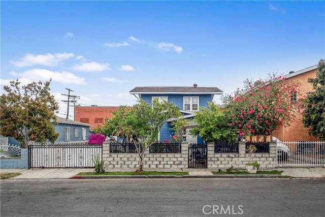 6324 Denver Avenue, Los Angeles CA: https://media.crmls.org/medias/3f7699ba-94c3-4297-935f-ccb47f81437d.jpg