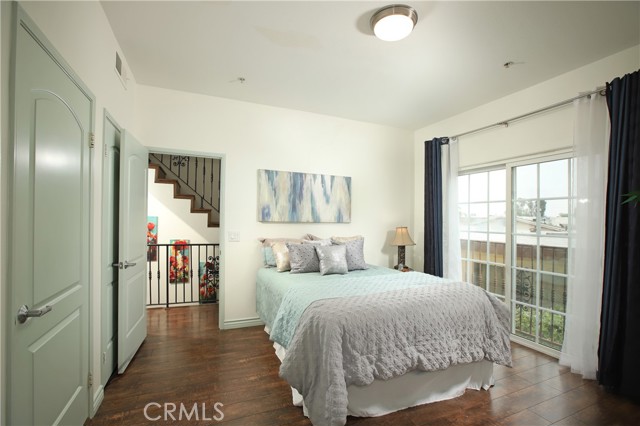 Detail Gallery Image 14 of 24 For 6064 Hazelhurst Pl #1,  North Hollywood,  CA 91606 - 3 Beds | 3/1 Baths
