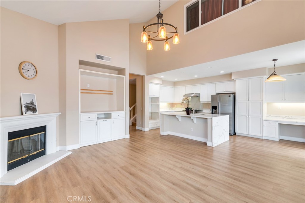 MLS #WS25187094 img 7