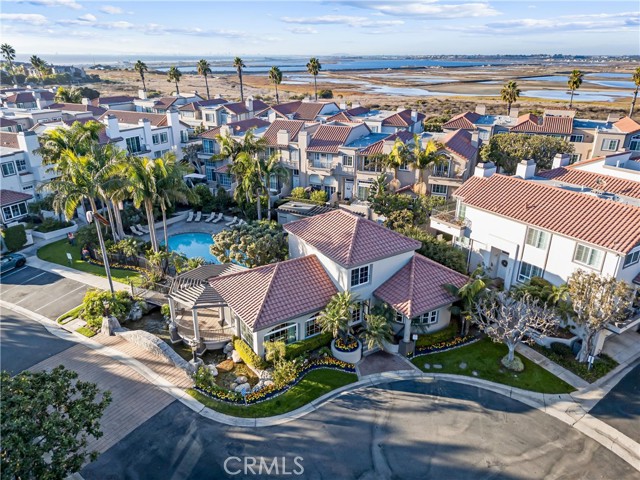 Detail Gallery Image 42 of 52 For 19398 Peachtree Ln, Huntington Beach,  CA 92648 - 2 Beds | 2/1 Baths