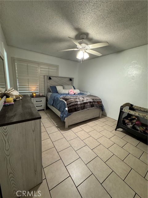 Detail Gallery Image 8 of 13 For 3705 Valley Springs, Bakersfield,  CA 93309 - 3 Beds | 2 Baths