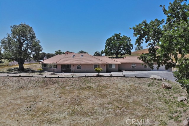 Detail Gallery Image 4 of 41 For 18611 Mustang Dr, Tehachapi,  CA 93561 - 4 Beds | 2 Baths