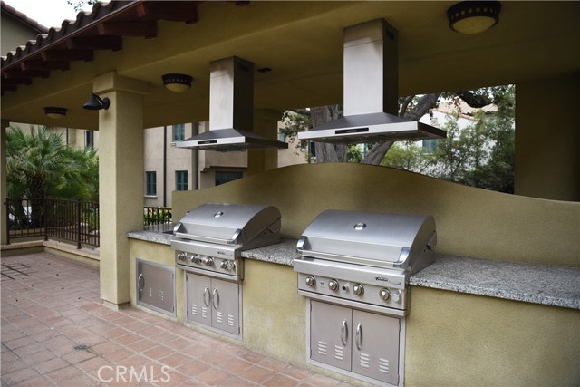 Detail Gallery Image 20 of 25 For 168 S Sierra Madre Bld #304,  Pasadena,  CA 91107 - 3 Beds | 2 Baths