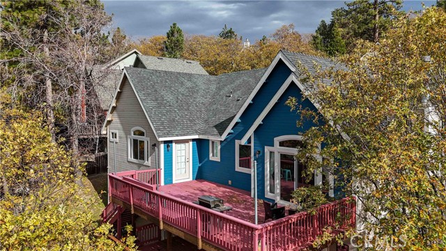 Detail Gallery Image 3 of 52 For 1253 Golden Rule, Lake Arrowhead,  CA 92352 - 4 Beds | 2/1 Baths