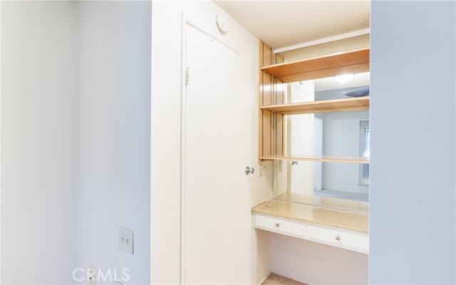 Detail Gallery Image 19 of 45 For 19202 Avenue of the Oaks a,  Newhall,  CA 91321 - 2 Beds | 2 Baths