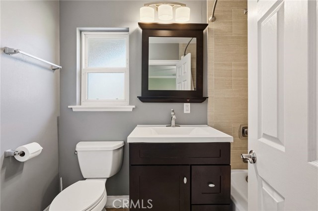 Detail Gallery Image 39 of 64 For 22301 Marilla St, Chatsworth,  CA 91311 - 4 Beds | 3 Baths