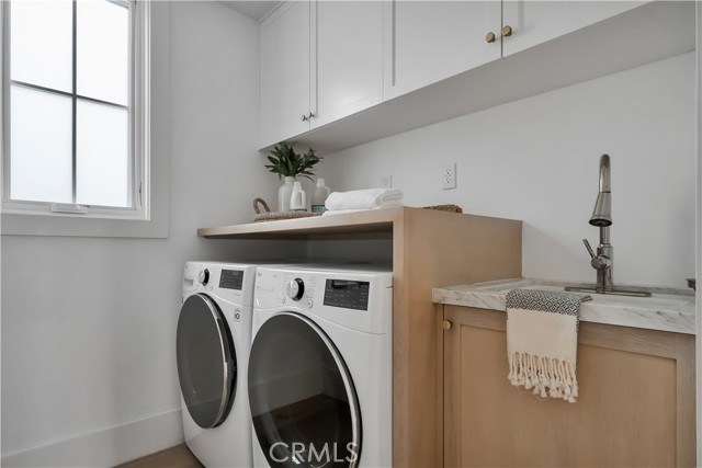 Detail Gallery Image 38 of 49 For 620 12th Street, Manhattan Beach,  CA 90266 - 5 Beds | 4/1 Baths