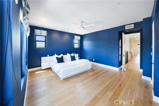 Detail Gallery Image 14 of 25 For 1017 Delaware St, Huntington Beach,  CA 92648 - 3 Beds | 3/1 Baths