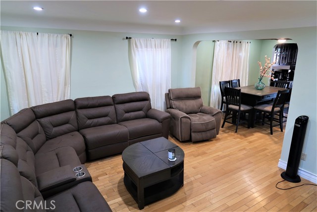 1811 W Jeanette Place, Long Beach, CA, 90810 1811 W Jeanette Place, Long Beach, CA, 90810