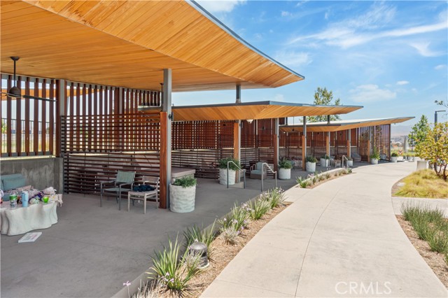 Detail Gallery Image 22 of 26 For 27461 Viero Pl, Valencia,  CA 91381 - 3 Beds | 4 Baths