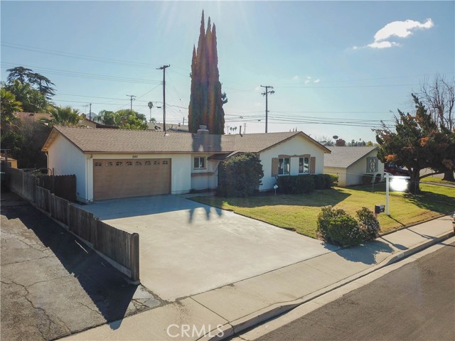 280 Versailles Pl, Riverside, CA 92501