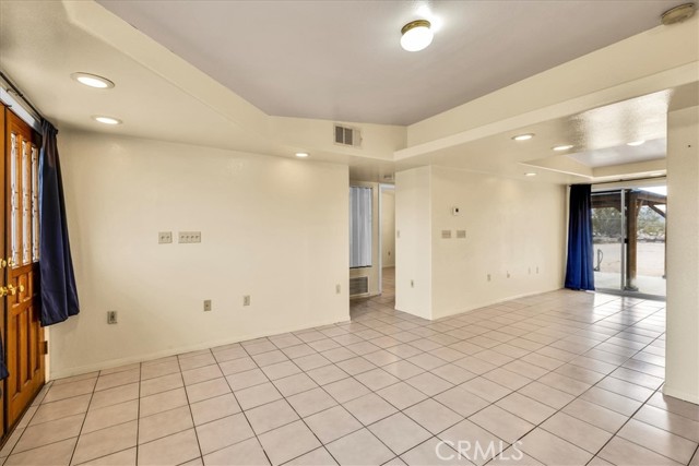 Detail Gallery Image 8 of 38 For 6636 Sahara, Twentynine Palms,  CA 92277 - 3 Beds | 2 Baths