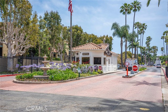 6360 E Vera Crest Drive, Long Beach CA: https://media.crmls.org/medias/3f7f33ea-0174-4d28-856e-bb19b0dce2ff.jpg