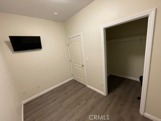 https://media.crmls.org/medias/3f7f5b55-a261-42d0-8678-866c8ca831c9.jpg?preset=X-Large