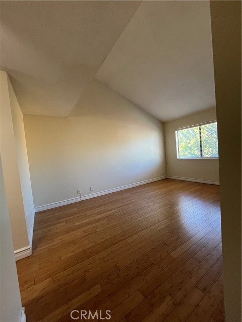 Detail Gallery Image 12 of 15 For 2545 Belvedere Ct, Simi Valley,  CA 93065 - 4 Beds | 3 Baths