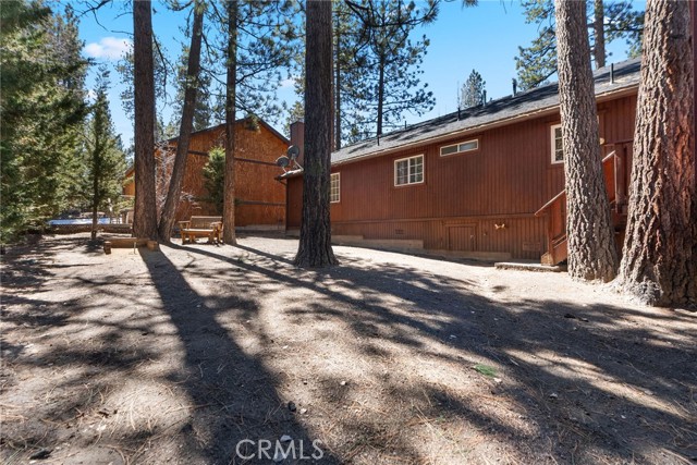 Detail Gallery Image 42 of 52 For 261 Crater Lake, Big Bear Lake,  CA 92315 - 3 Beds | 2 Baths