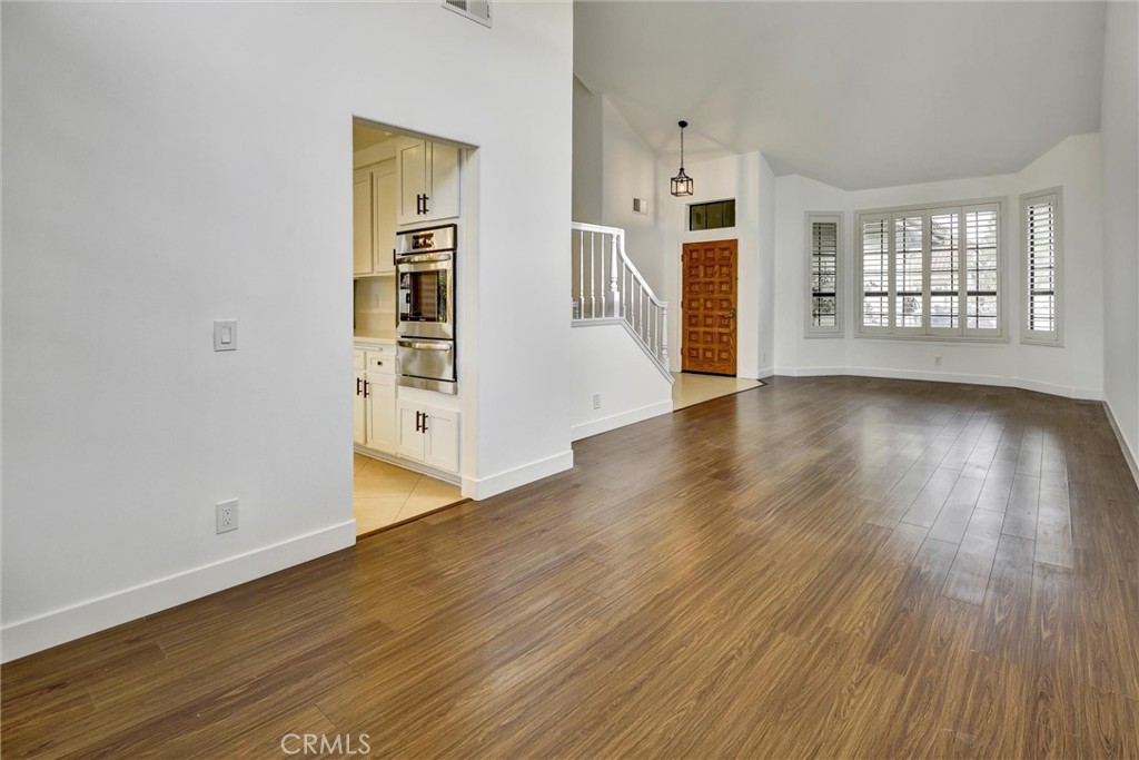 MLS #SR25260400 image #7