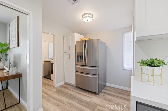 7027 Shoshone Avenue, Van Nuys CA: https://media.crmls.org/medias/3f80ca59-12eb-40a8-8551-e5d81d9d314c.jpg