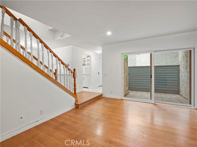 Detail Gallery Image 2 of 42 For 18411 Hatteras St #138,  Tarzana,  CA 91356 - 3 Beds | 2/1 Baths