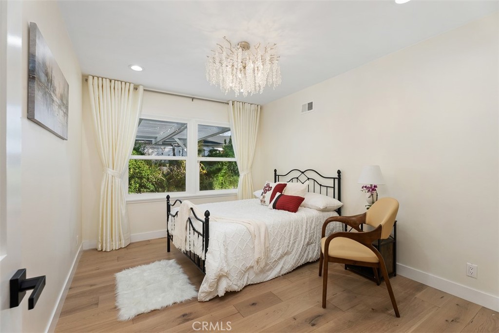 MLS #OC26007702 image #23