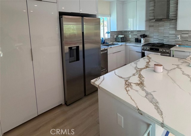  Commercial for Sale in Tujunga, California