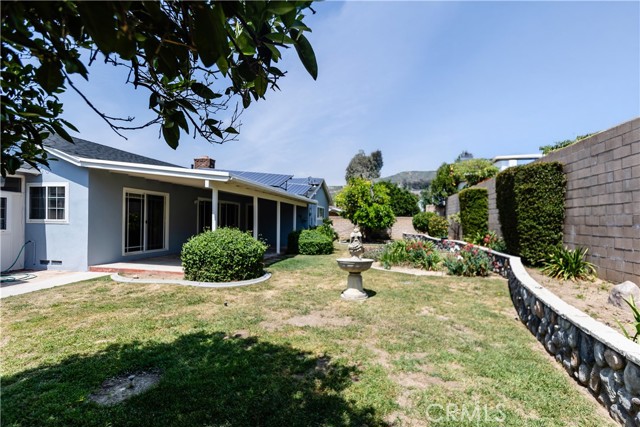 3915 Dwight Way, San Bernardino CA: https://media.crmls.org/medias/3f836a42-3386-42b3-aefc-d93b1a084999.jpg