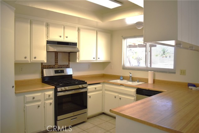 18107 Sycamore Street, Hesperia CA: https://media.crmls.org/medias/3f838692-7b34-410e-a321-19b60196ec64.jpg