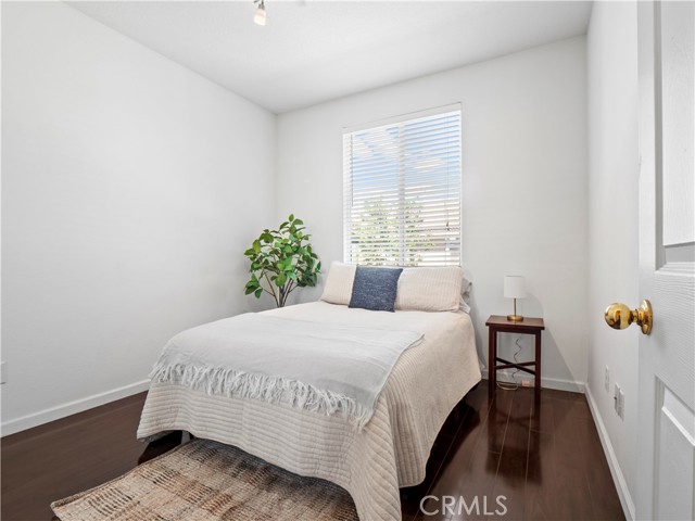 Detail Gallery Image 20 of 33 For 25403 Silver Crest Ct, Saugus,  CA 91350 - 3 Beds | 2/1 Baths