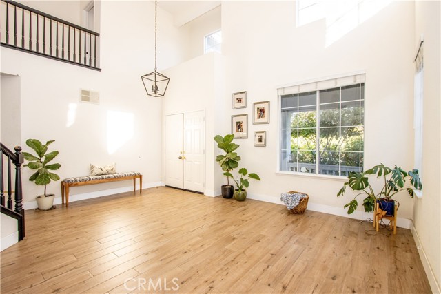 Detail Gallery Image 9 of 28 For 3682 Grovedale St, Corona,  CA 92881 - 5 Beds | 3 Baths