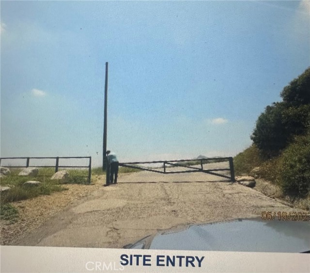 15984 Browns Canyon Road, Chatsworth CA: https://media.crmls.org/medias/3f849769-b9dc-4bed-ada5-039d91ccc546.jpg