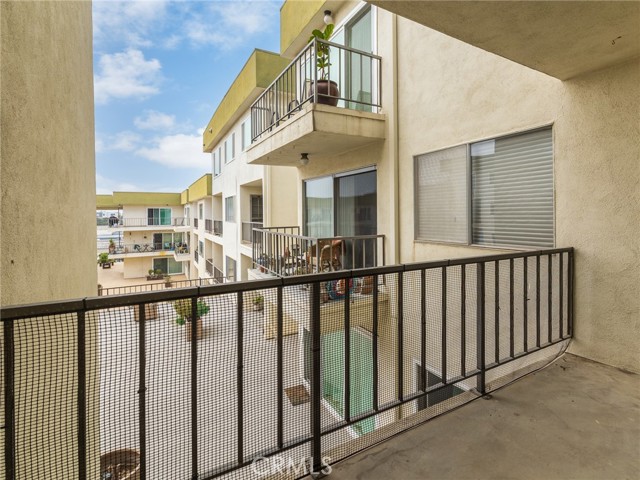 1600 Ardmore Avenue, Hermosa Beach, California 90254, 1 Bedroom Bedrooms, ,1 BathroomBathrooms,Residential,For Sale,Ardmore,SB24212398