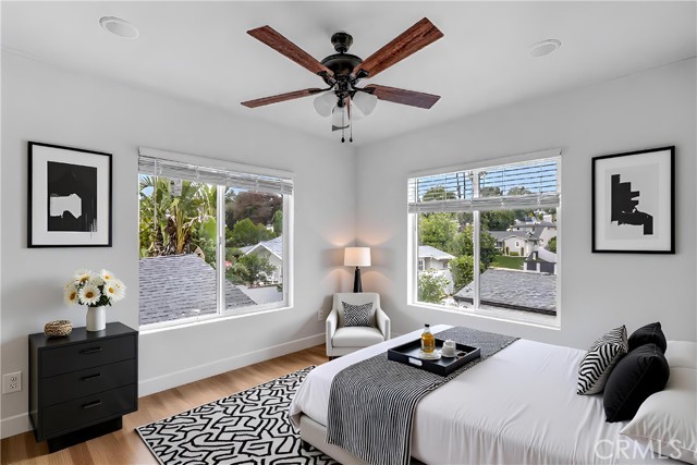 Detail Gallery Image 8 of 25 For 20302 Oxnard, Woodland Hills,  CA 91367 - 3 Beds | 2/1 Baths