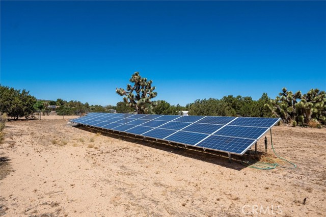 2056 W Avenue O, Palmdale CA: https://media.crmls.org/medias/3f86432f-4d69-4cf1-afc1-205ba58ee680.jpg