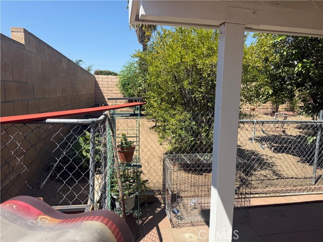 Detail Gallery Image 25 of 28 For 416 S Tamarisk Ave, Rialto,  CA 92376 - 4 Beds | 2 Baths